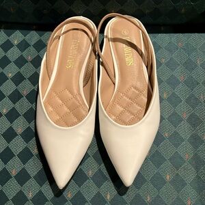 Dream Pairs Vegan Leather Strappy Low Chunky Heel Size 6